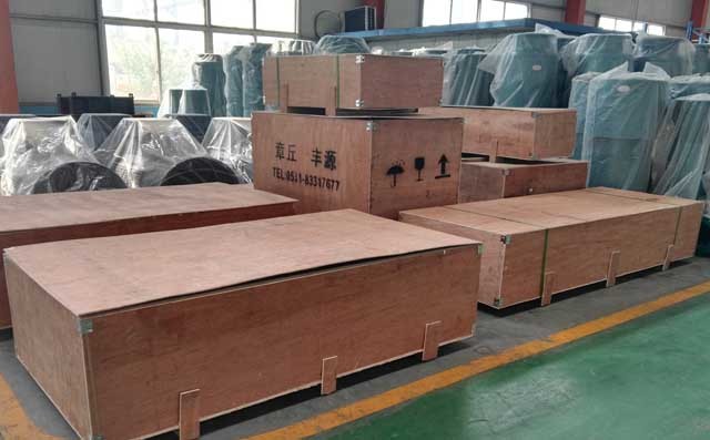 豐源機(jī)械三葉羅茨風(fēng)機(jī)準(zhǔn)備裝車(chē)發(fā)貨